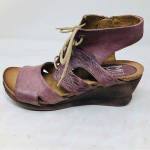 Miz Mooz Sierra Leather Embossed Sandel Wedges 40 (9)